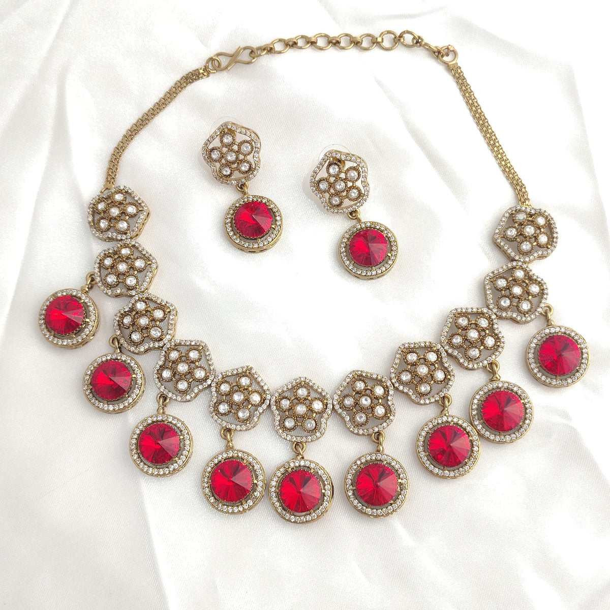 Radha Red Victorian Necklace Set