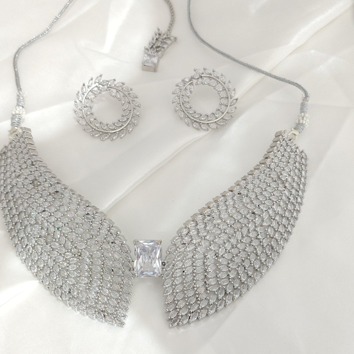 AD Silver Wing Necklace Set