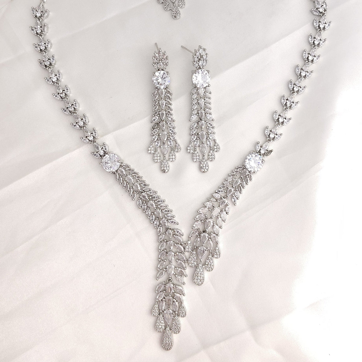 Myra Silver Zirconia Necklace Set