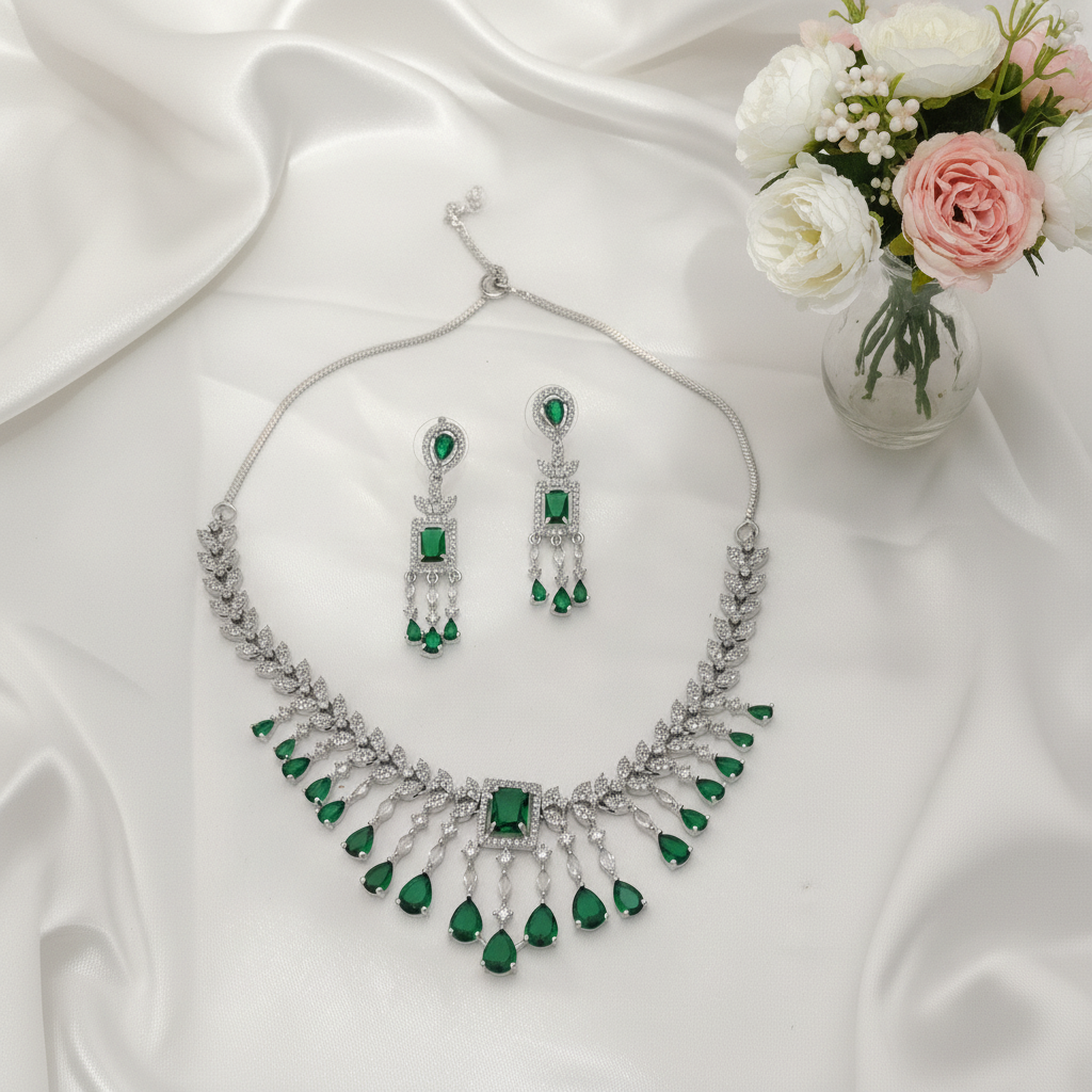 Emerald Green Teardrop Necklace