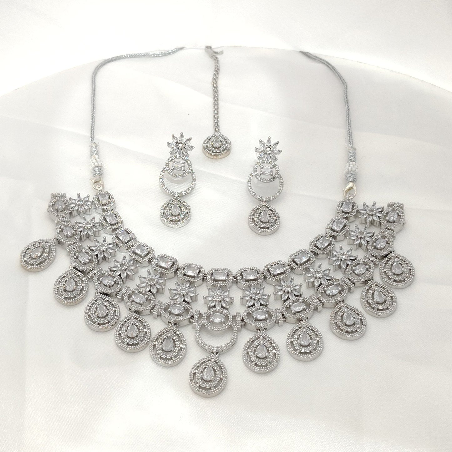Silver Floral Necklace