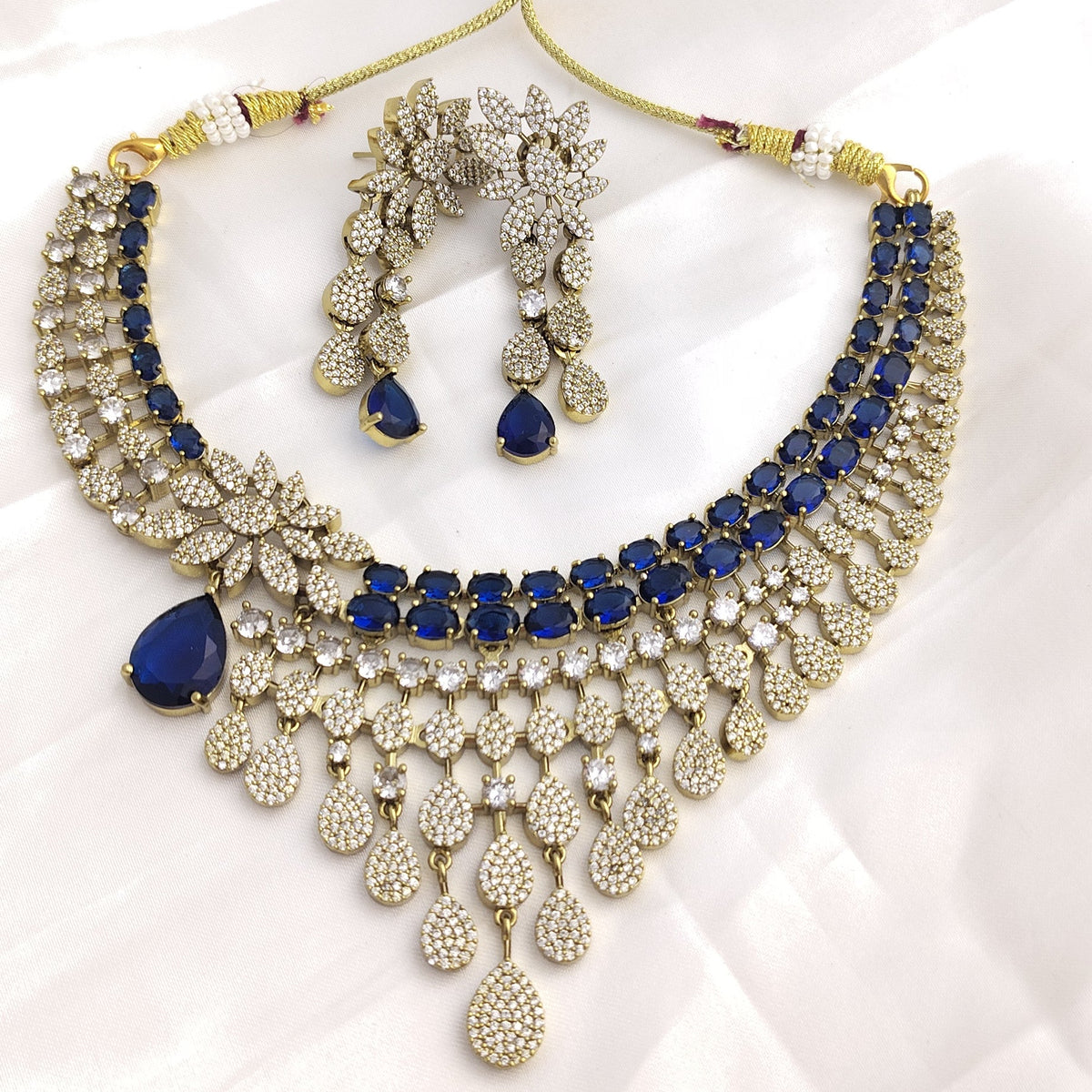 Diya Blue Victorian Choker Set